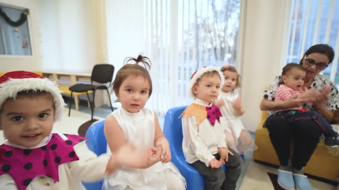 Коледен празник в ДЯ Веселушка -20.12.2022г.