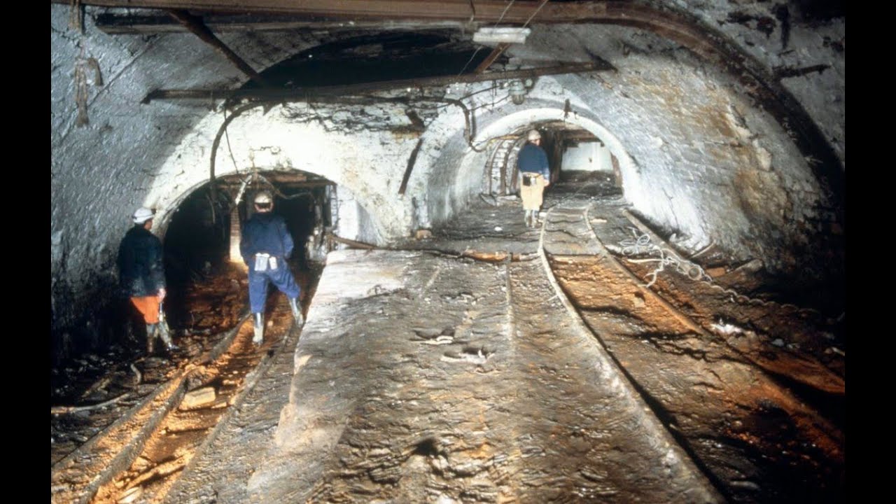 Big Pit National Mining Museum |Wales Travel Guide 2025 | Rainy Day Out with Kids Must-See in Wales