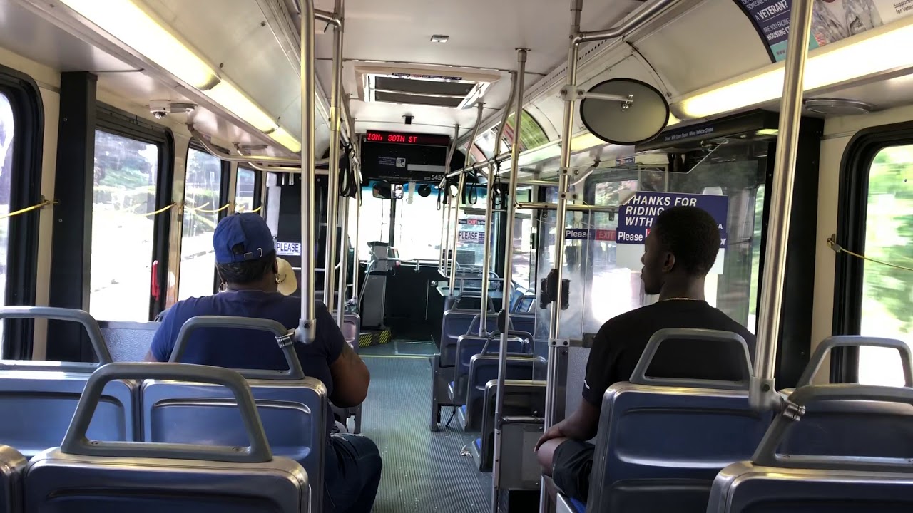 SEPTA 2001 NEW FLYER D40LF #5450