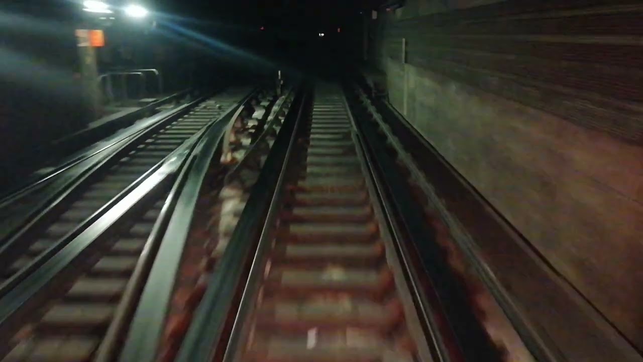 Lyon Metro - Debourg - Saxe - Gambetta with an MPL16 761 - 762