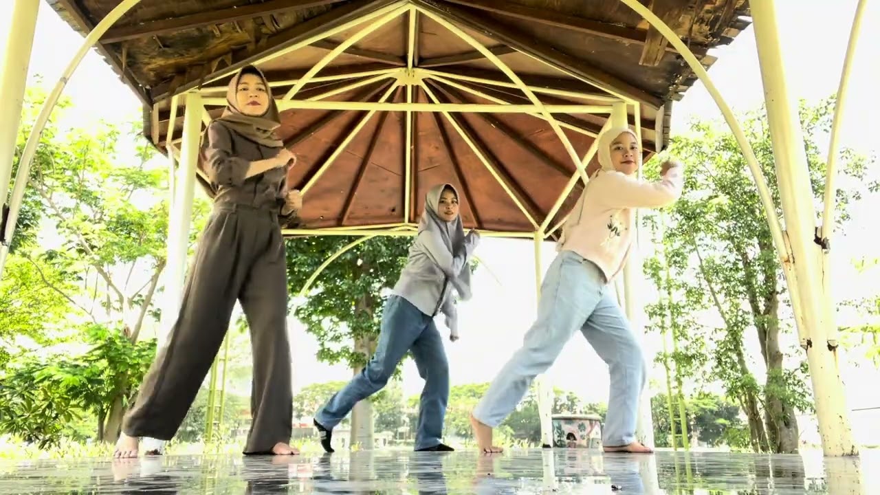 PRAKTEK SENAM IRAMA // PBSI UNESA
