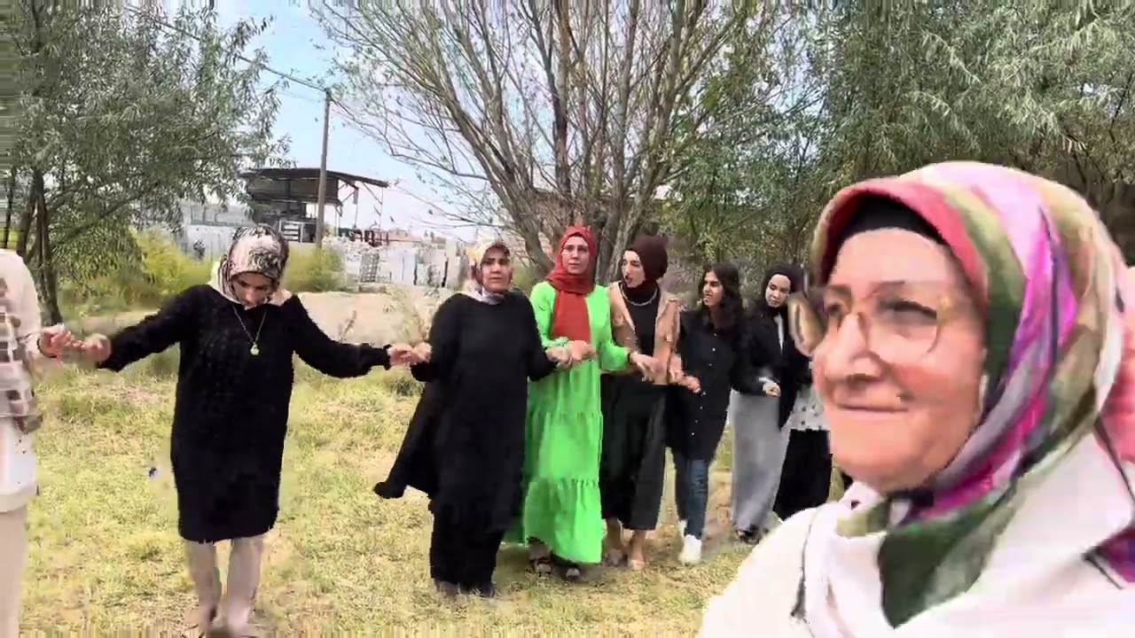 Aralık çamurlu köyü Berivan Hayri çiftine mutluluklar diliyorum ömer aşiti Iğdır 0544 606 30 40