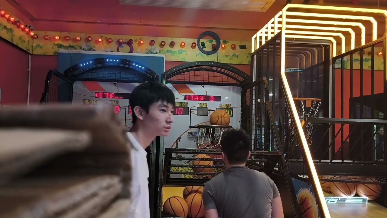 Dragon centre 6/F Jumping Gym USA street basketball jr. 9 leather balls 906 points（Relay 2x2）