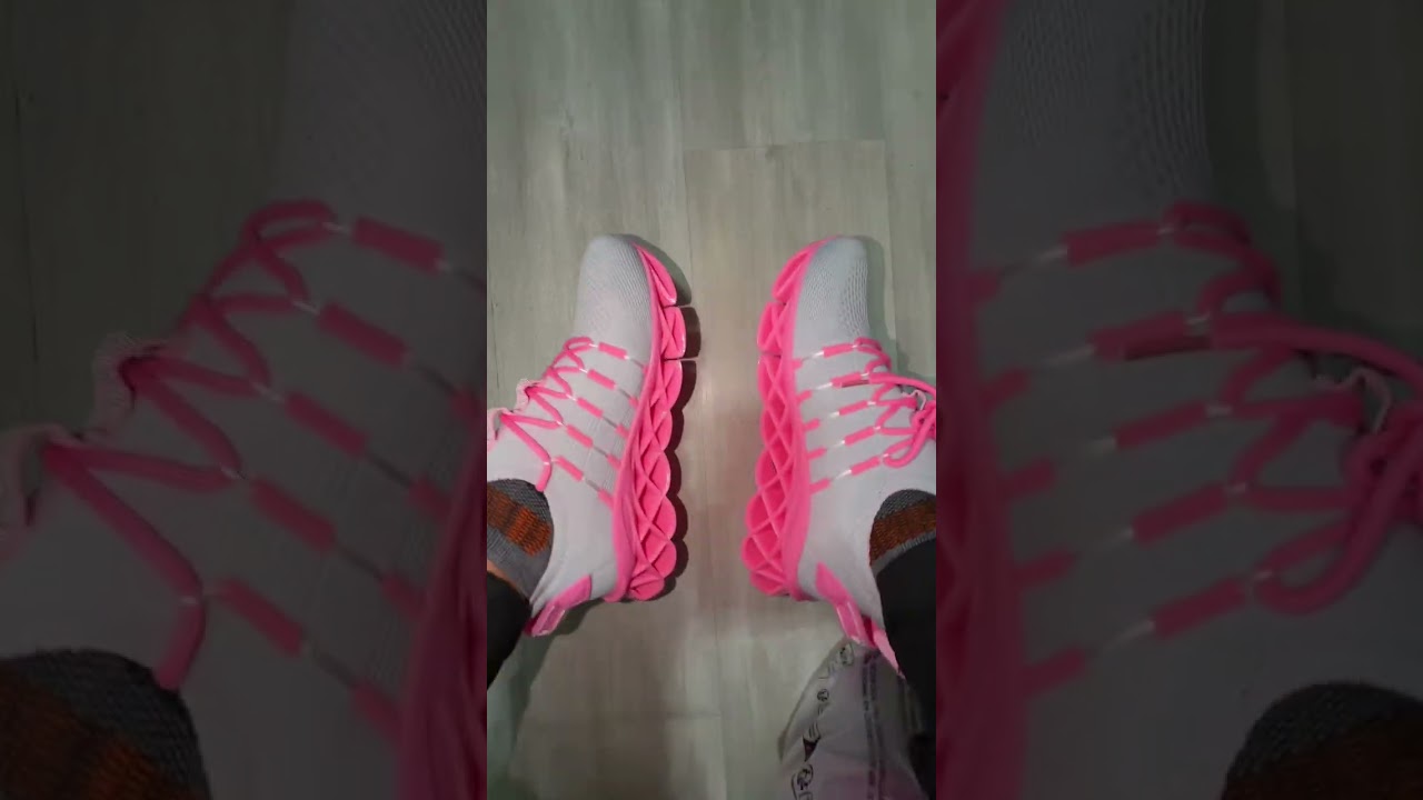 thanks for your comment! It’s true to my size I wear a size 9 in sneakers and 9W in heels 👠.. I