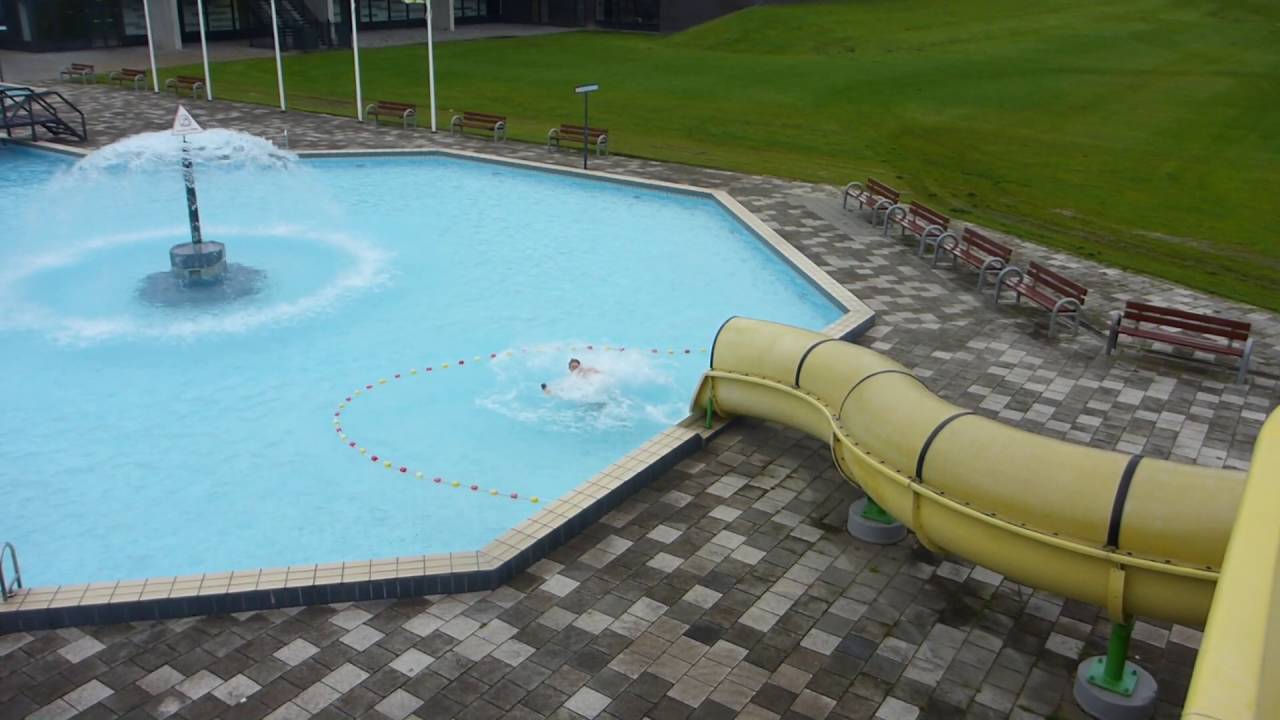 offene Riesenrutsche (rechts) :: Freibad-Rutsche | Zwemcentrum De Tongelreep Eindhoven