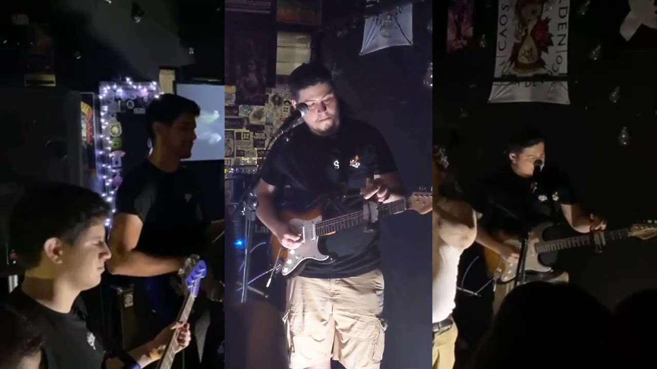 Los Stonks Live at Plug Sala de Ensayo