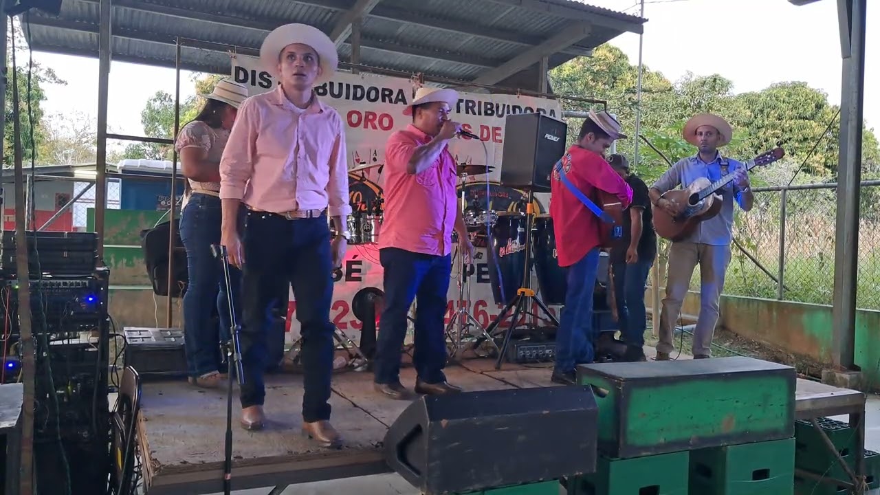Zapatero Fiesta de Ramon Calderon Raquelita Castullo Ernesti Ojo Oliver Mendoza