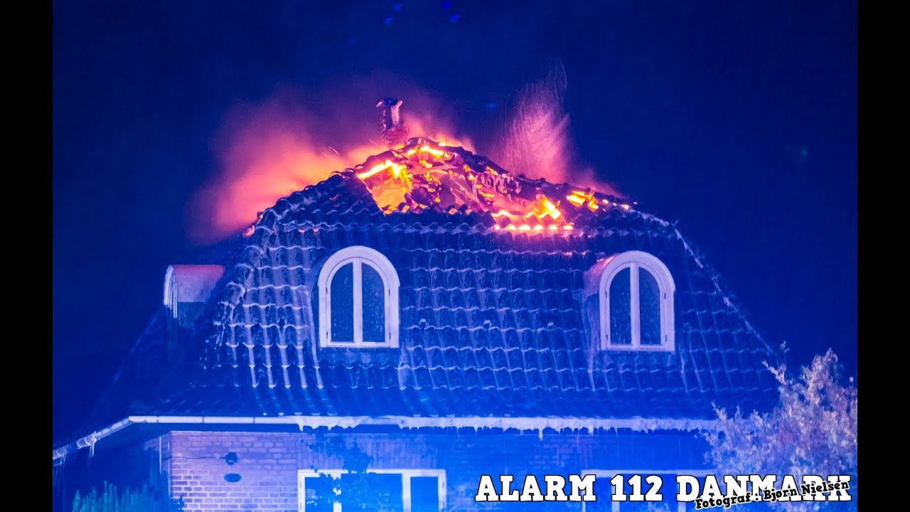 31.08.2019 Voldsom brand efter lynnedslag