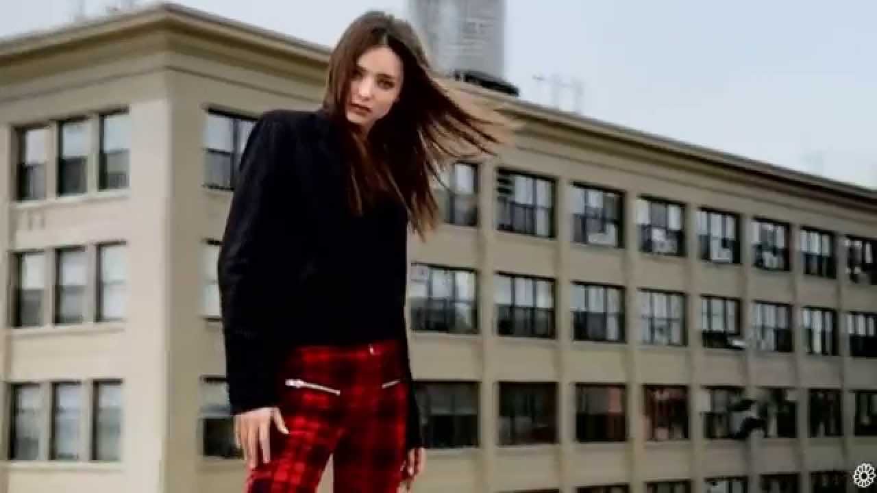 Miranda Kerr    Wake Me Up