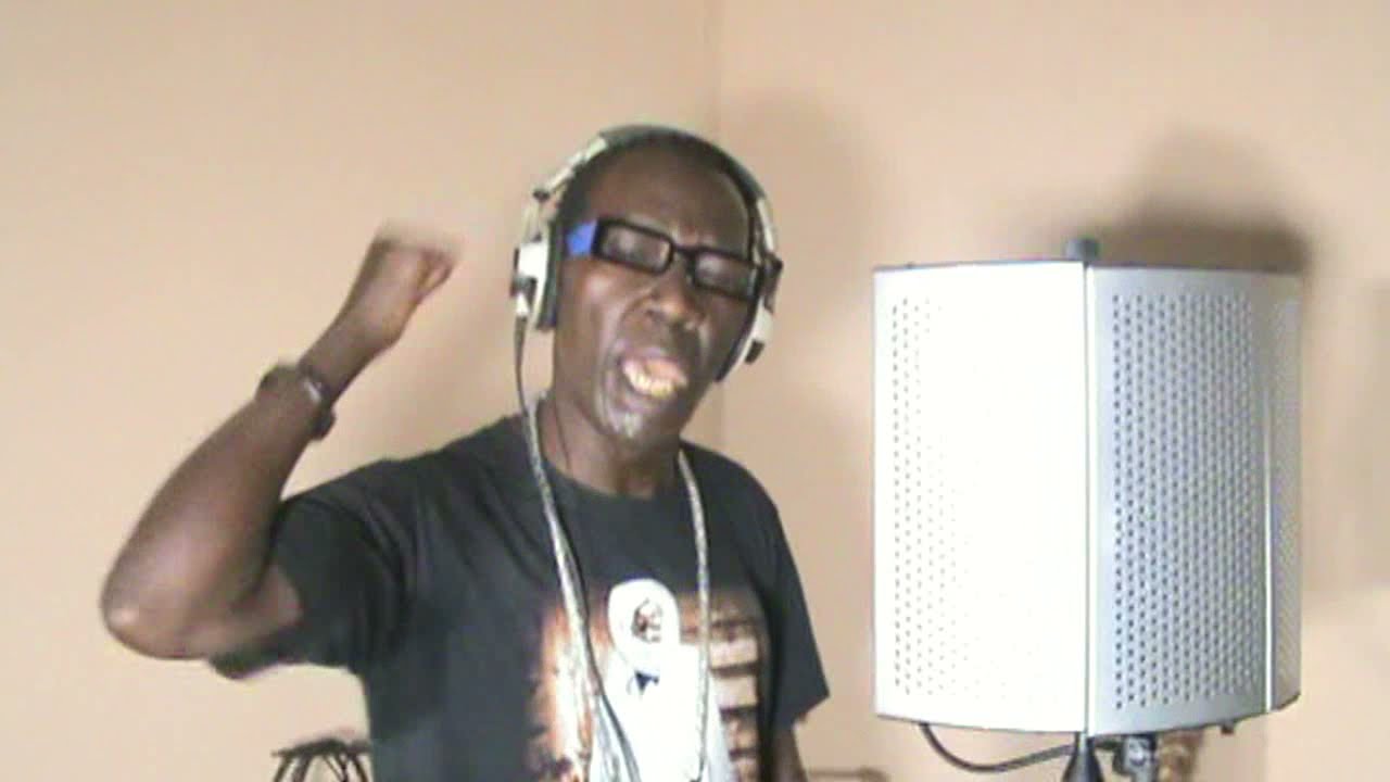Pa Bobo Jobarteh & The Touba Kaira Band - Mansa Kunda