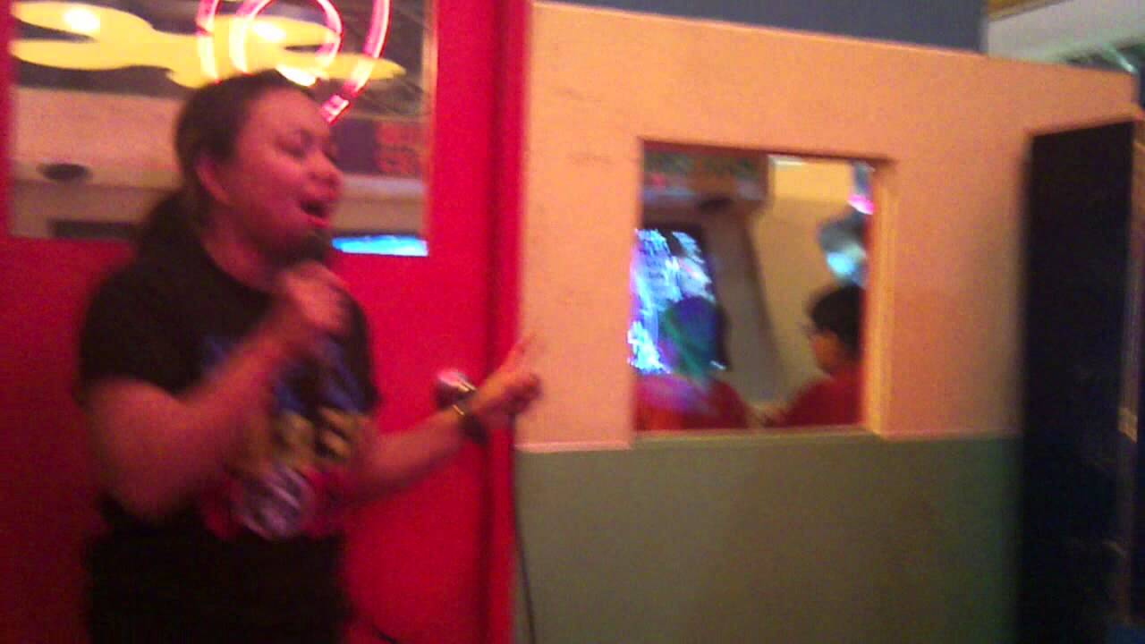 {Videoke Room Party} Fergie singing 