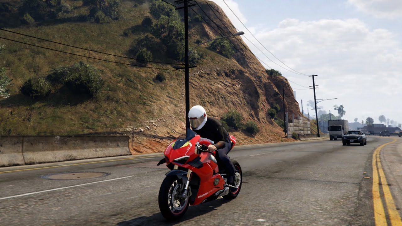 Full Throttle on the Highway – Ducati Panigale V4 | GTA V
