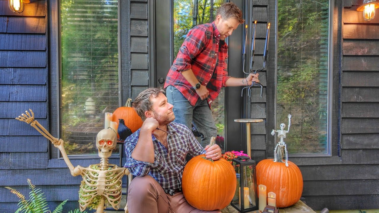 37 тыкв и медведь во дворе! 🎃 Хэллоуин в горной хижине