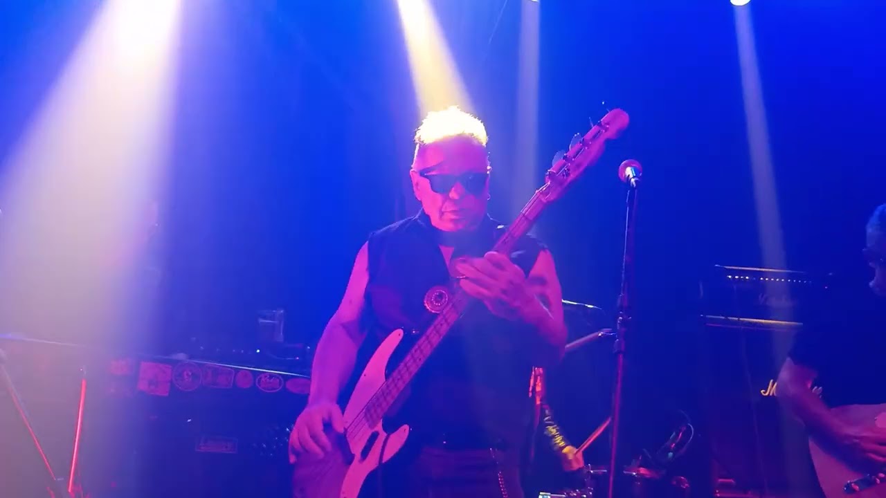 Pelvis Rockabilly - 'Apenas una Bella Mujer' en Club V (1/11/25)
