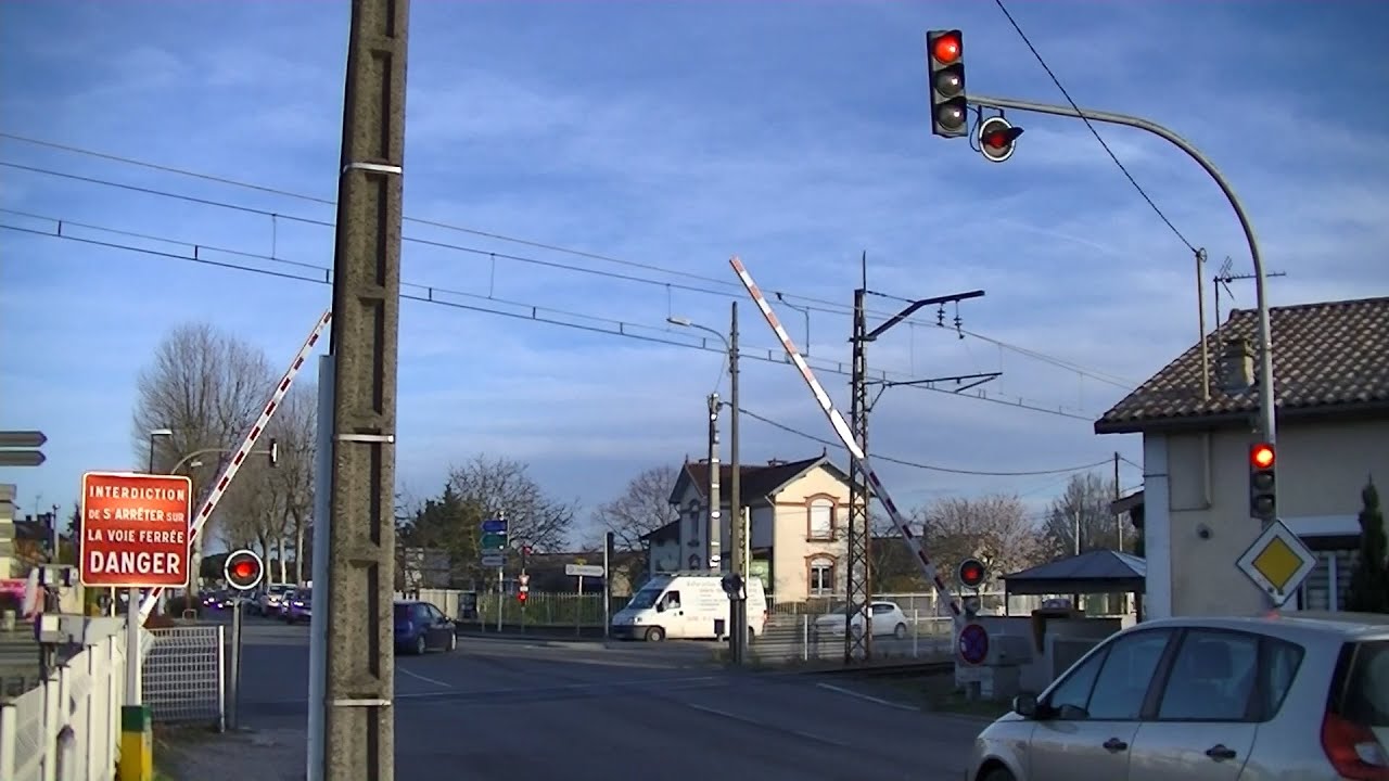 Spoorwegovergang Pamiers (F) // Railroad crossing // Passage à niveau