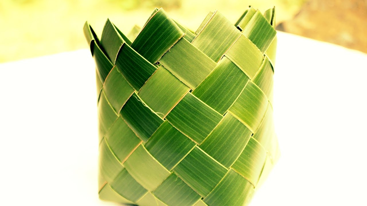 How It's Made - Coconut Leaf Square Basket