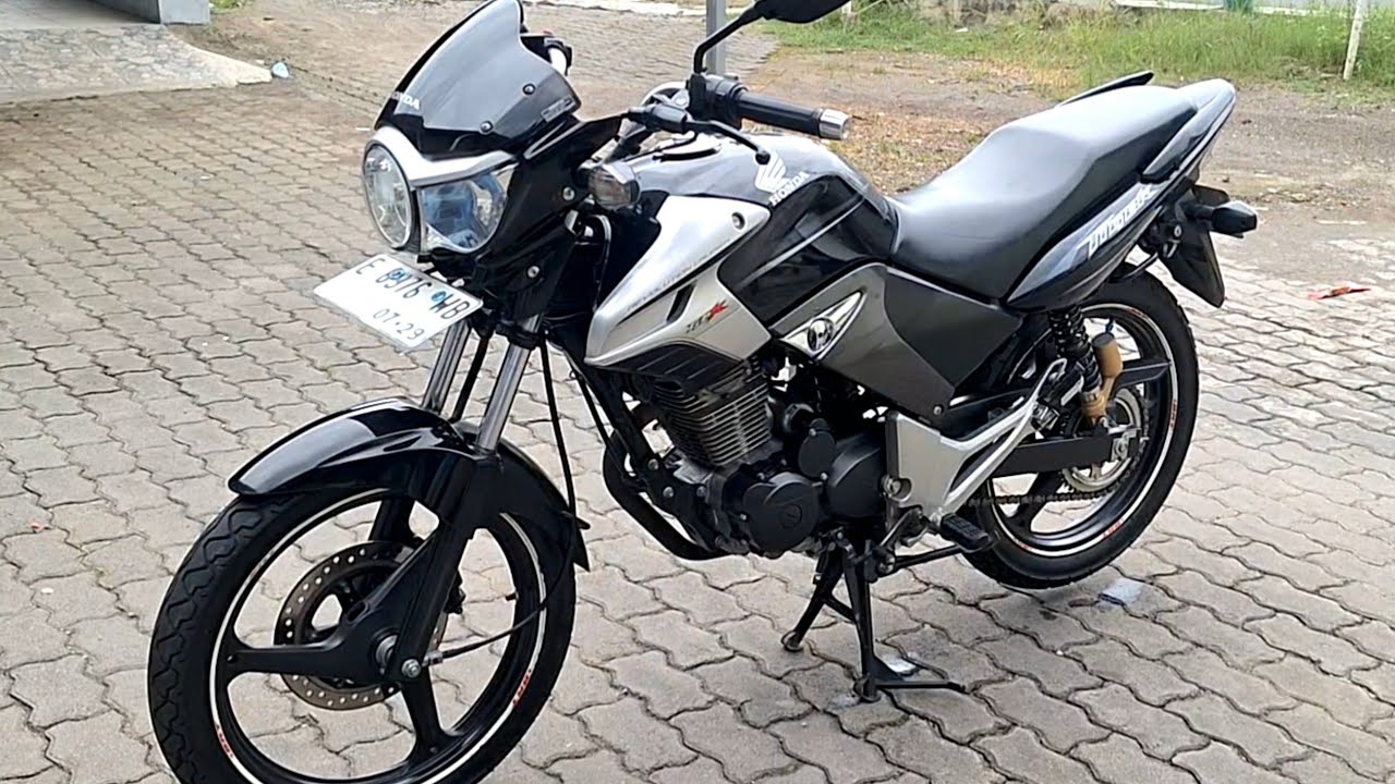 TIGER REVO VECE 2009 KILONTER RENDAH 100% SEGEL STANDAR PABRIK 