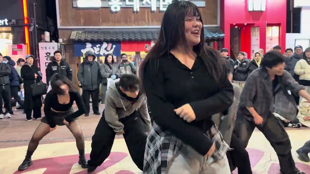 2026 HONGDAE K-POP GROUP BUSKING (BEOUR CREW) - [ATEEZ] The Real (3) 