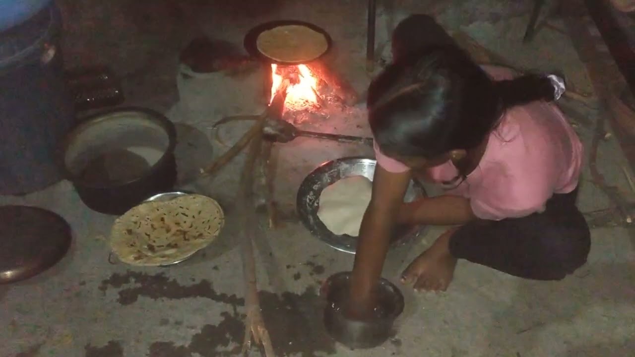 Real bhakari chi majja 💗🥺 uncut video #minivlog #love #food #subcribe #like 