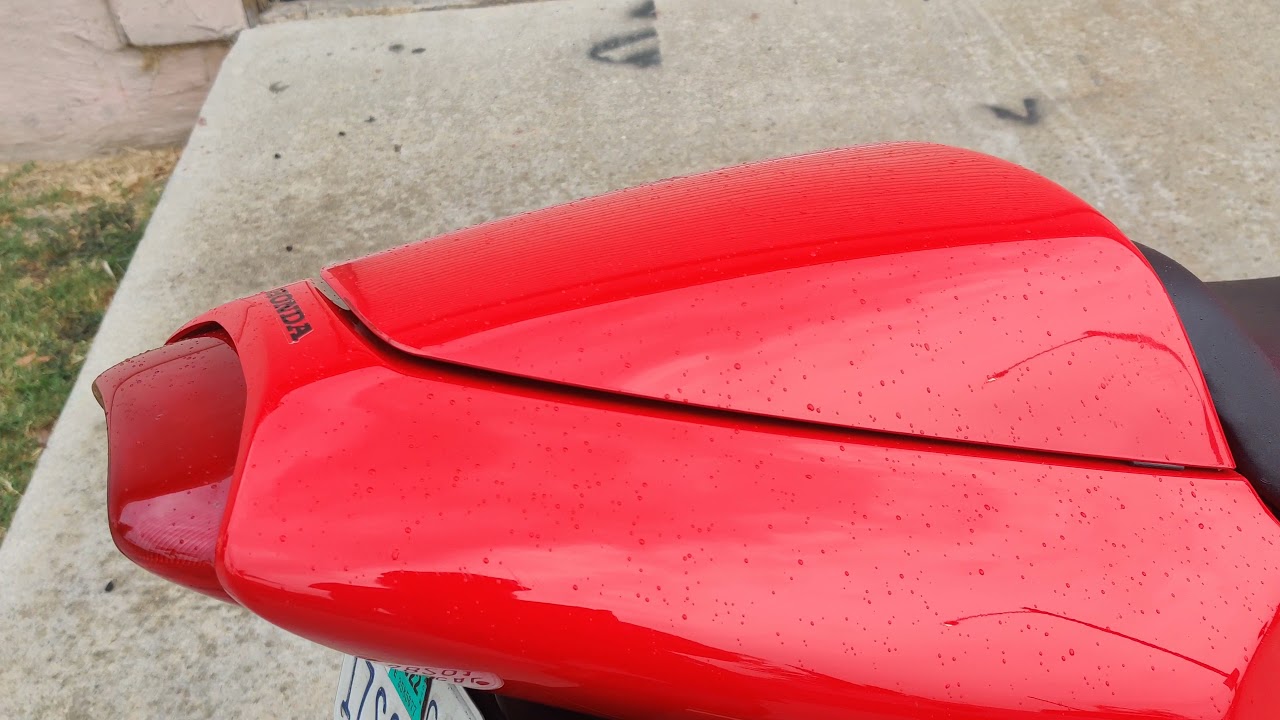 1998 Honda VTR1000F Superhawk V-twin:  Full Yoshimura exhaust, Factory jetting, Scotts stabilizer