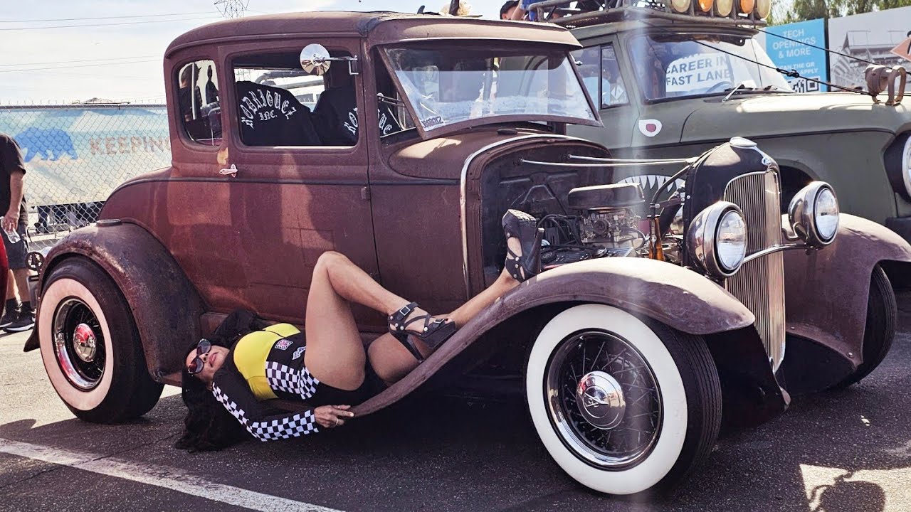 Mooneyes New Year's Party 2024 - Classic Car Show - Irwindale Speedway