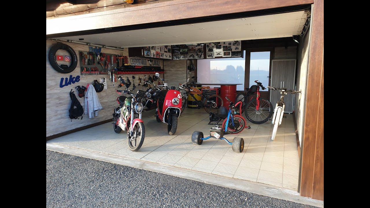 Vi presento il CREDENDARIO GARAGE una concessionaria di moto e scooter elettriche e customizzazione