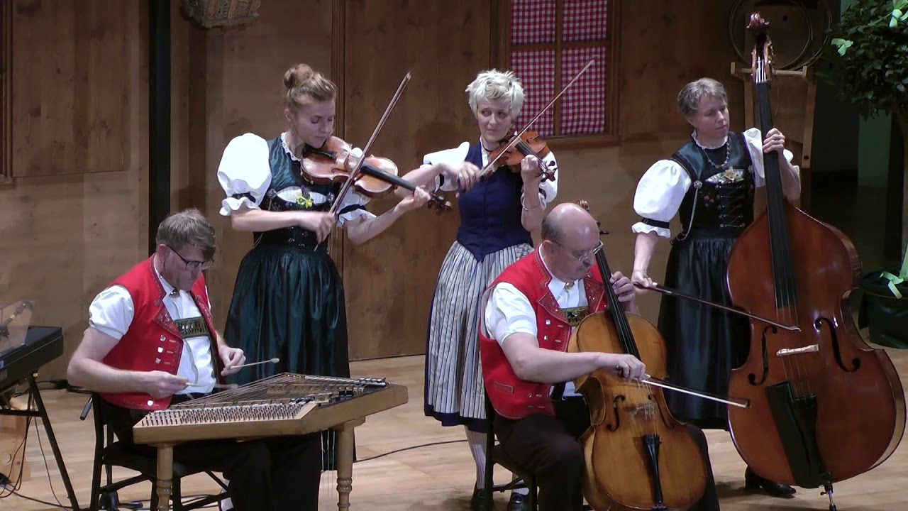 Ländlertreffen Brunnen 2019; Brandhölzler Striichmusig: Im Flüretobel