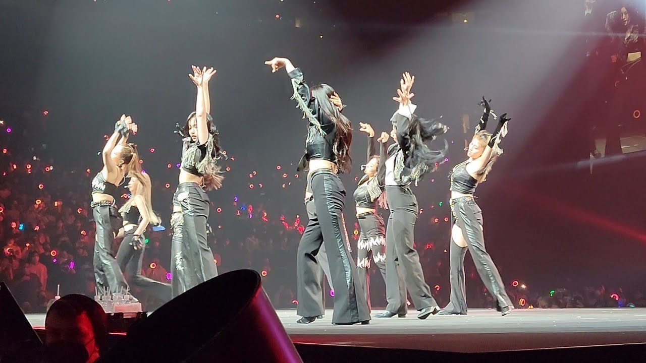 [FANCAM] 220218 트와이스 (TWICE) Concert 4th World Tour III Oakland Arena 