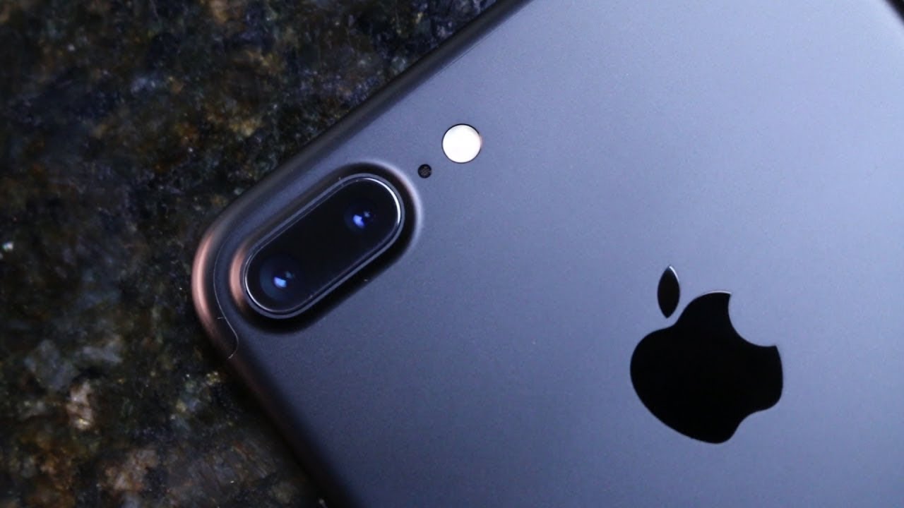 You DON'T Need A New Smartphone Right Now! - Tech Discussions (Updated 2020 Version In Description)