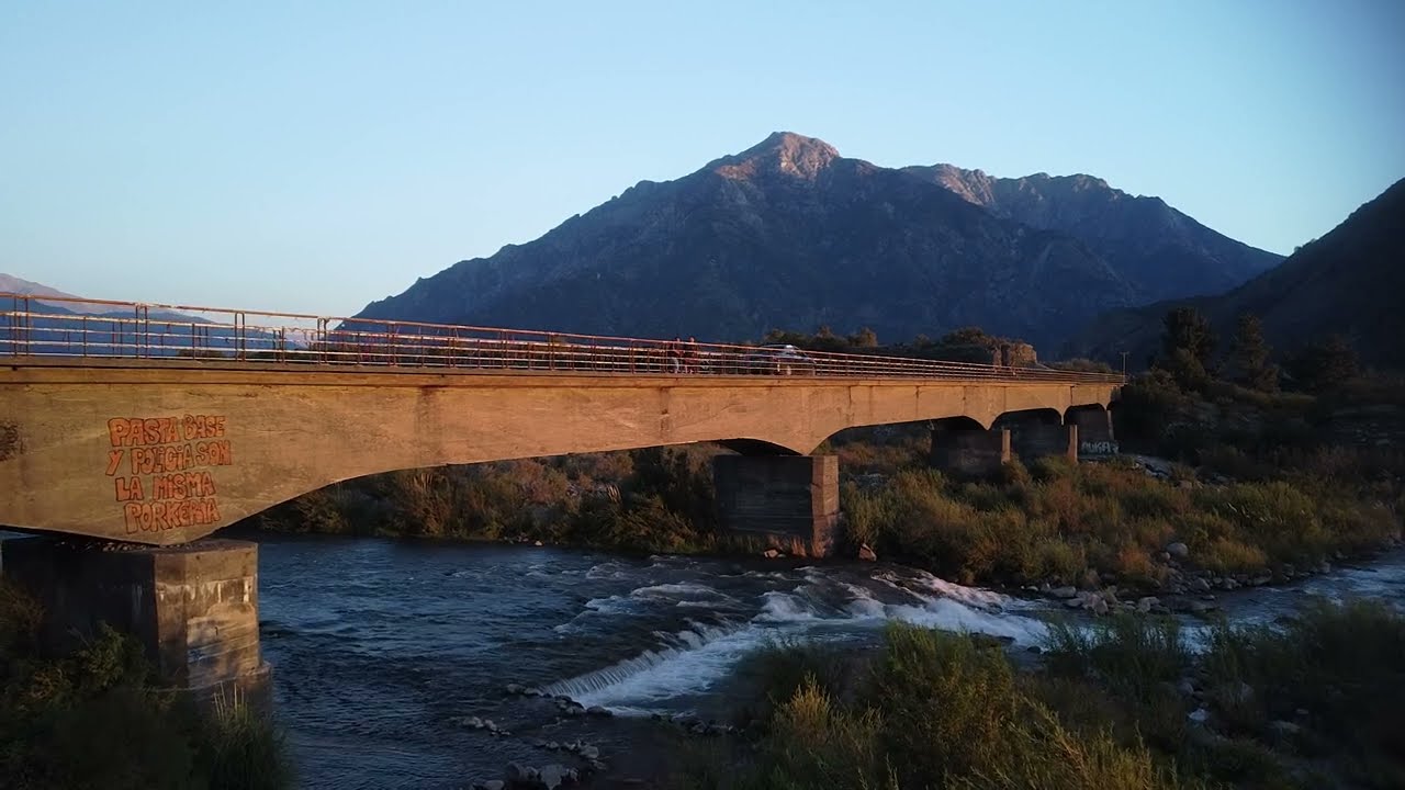 Puente de los vientos. Armerillo. Regi&oacute;n del Maule
