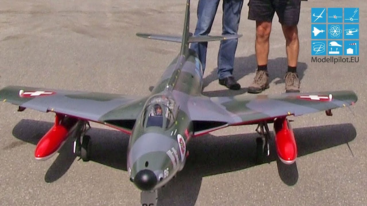 HAWKER HUNTER MK58A ROGER THOMA TEAM SWITZERLAND RC JET 3RD COMPETITION FLIGHT (20KG) JET WM 2013