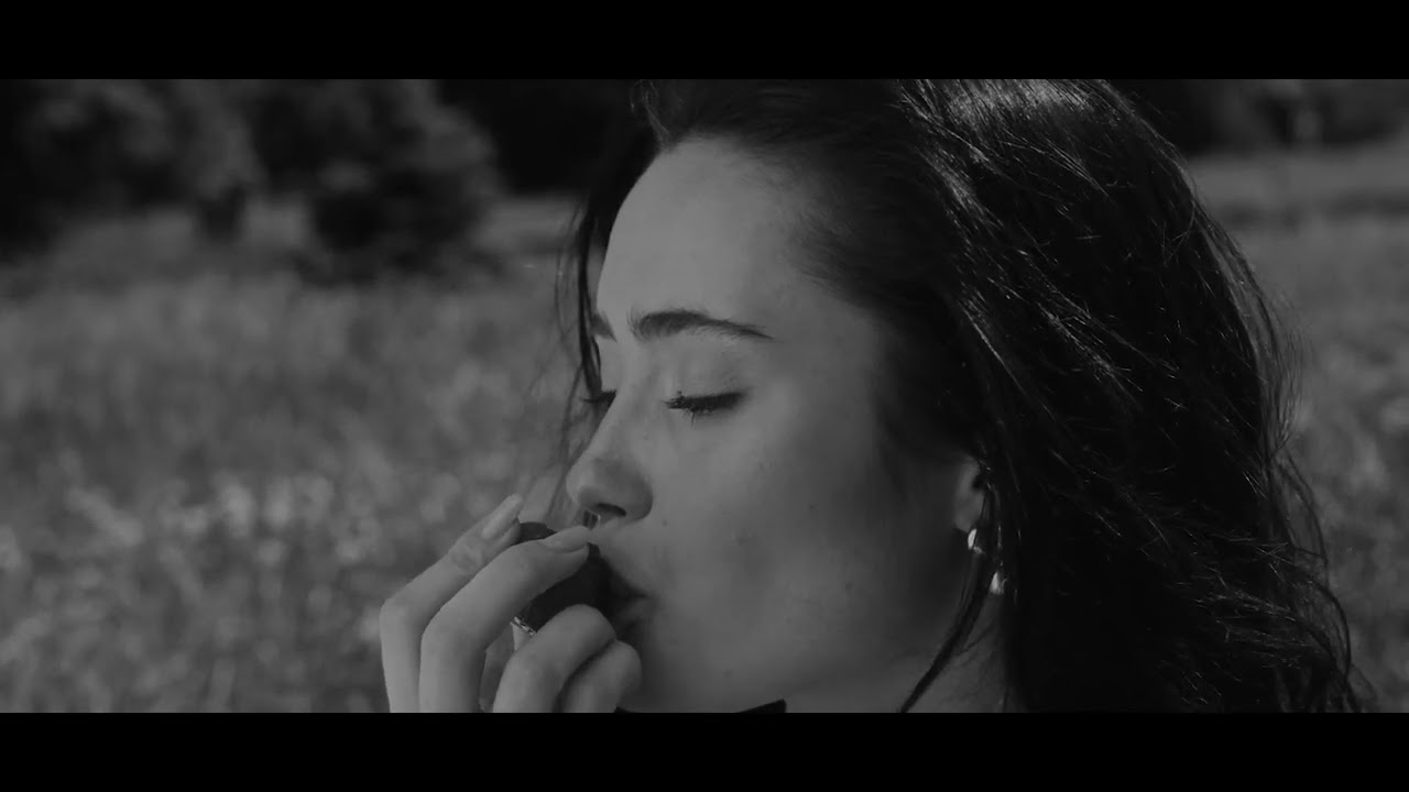 Bobbie Eleven - Pretty (Official Video)