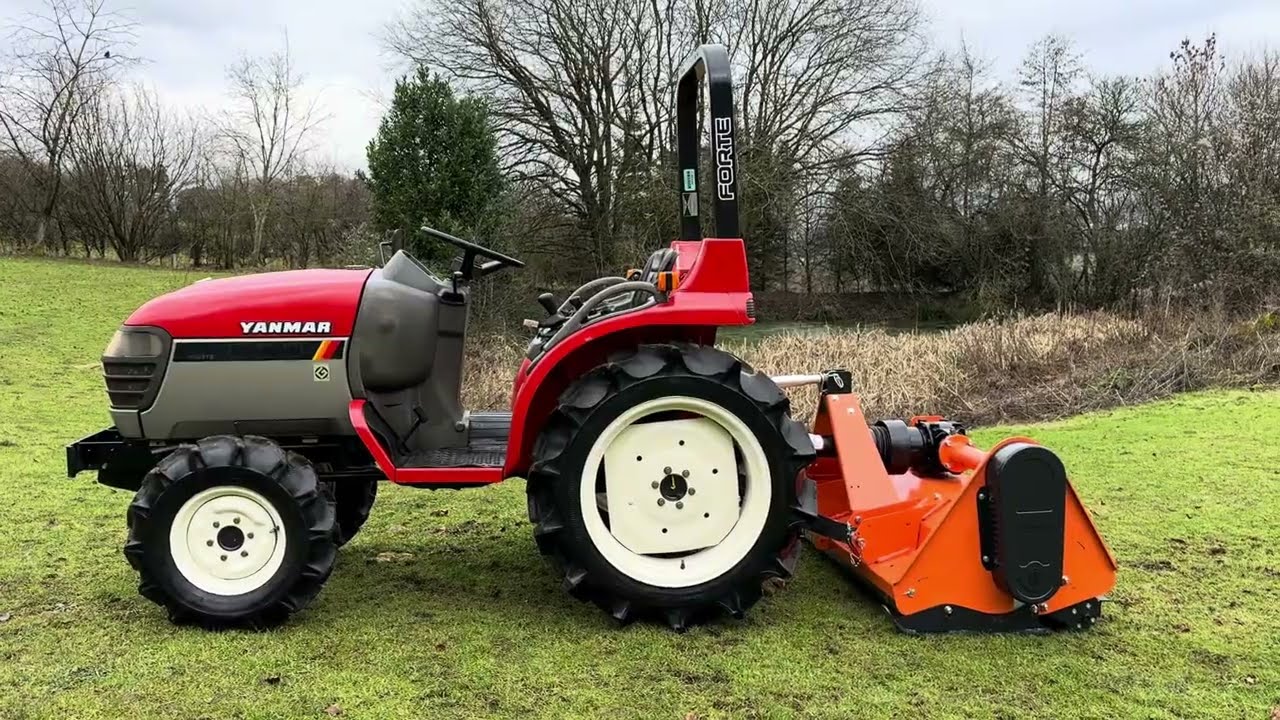 YANMAR AF18 4WD Compact Tractor & New 4ft Flail Mower