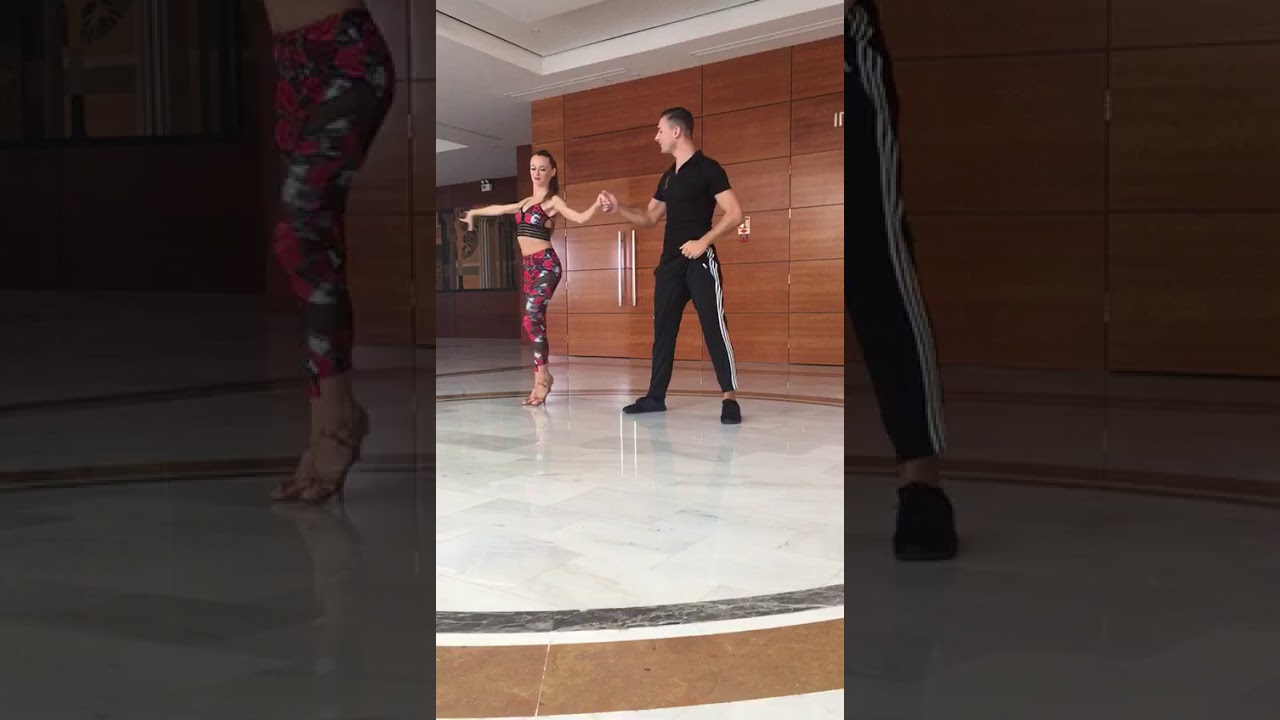 Bachata class 14| Bachata Acrobatics | Andrea y Silvia | Learn Bachata