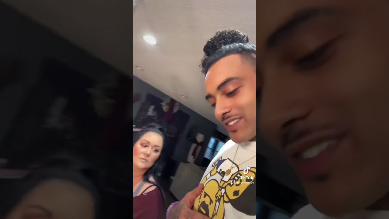 This has to be the best laugh ever😭🤣