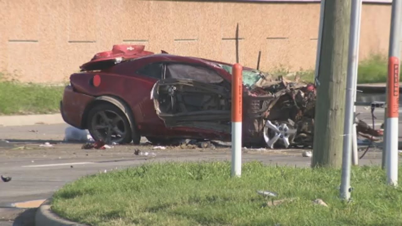 Suspect, innocent driver killed after chase ends in fiery crash in northwest Houston