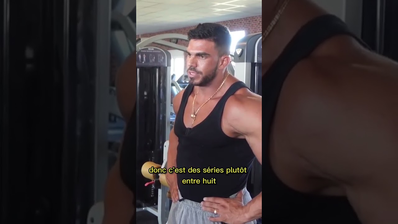Keni d&eacute;couvre une salle de sport 🏋️&zwj;♀️