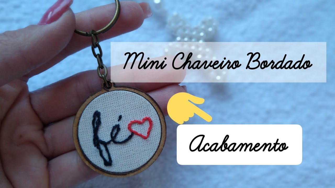 Finalizando bordado em mini bastidor
