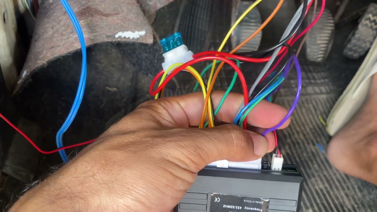 Como instalar a trava elétrica keyless entry system