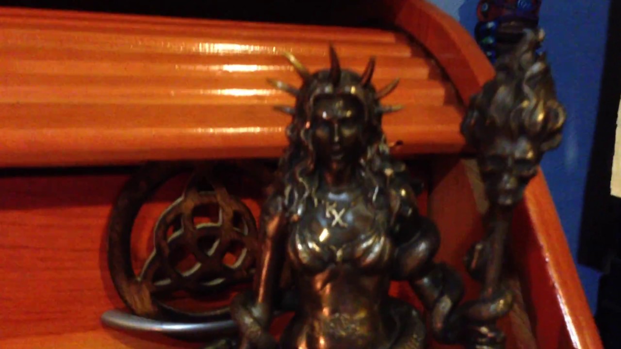 DIOSA HÉCATE ALTAR TOUR