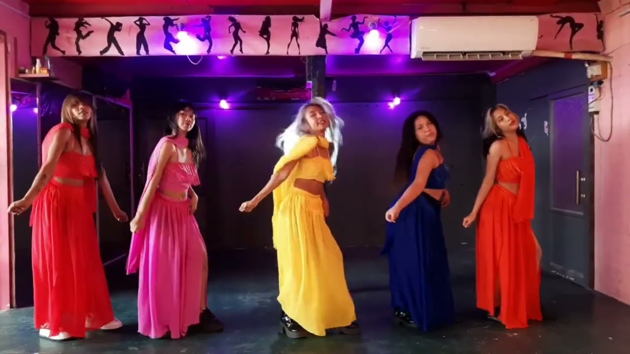 Lovely desi girl Radha indian dance cover by TeamAOG
