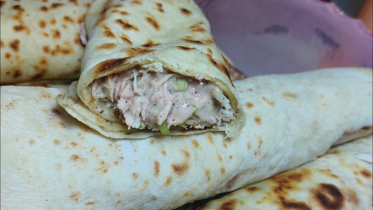 how to make CHICKEN SHAWARMA at home/jinsi ya kupika SHAWARMA YA KUKU nyumbani tamu na laini sanaa