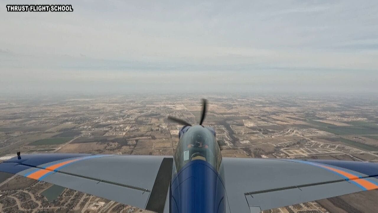 Denison flight school offers aerobatics program