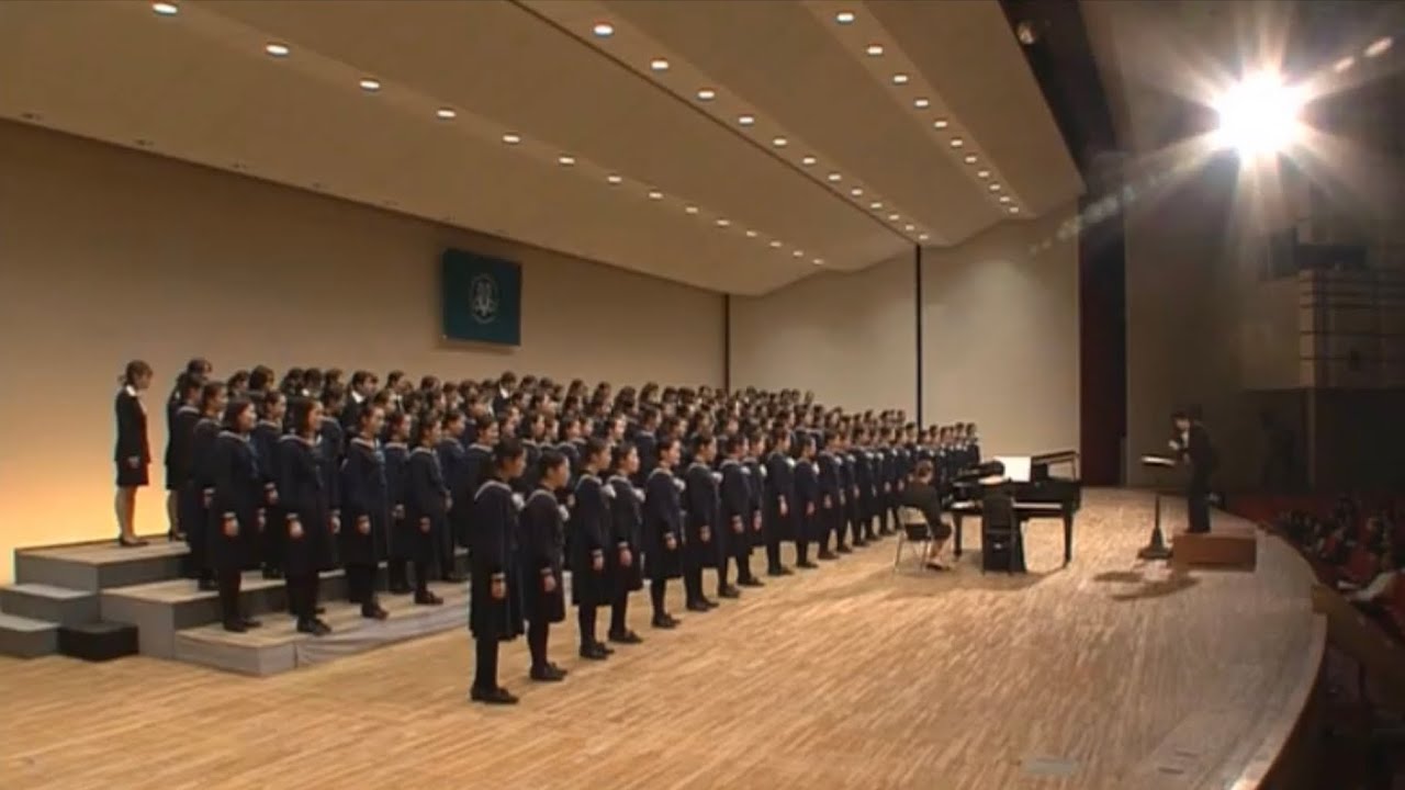 くちびるに歌を（フライシュレン 詩／信長貴富 訳・作曲）- 女声合唱とピアノのための《くちびるに歌を》 - 武庫川女子大学附属中学校・高等学校コーラス部（卒業生合同）