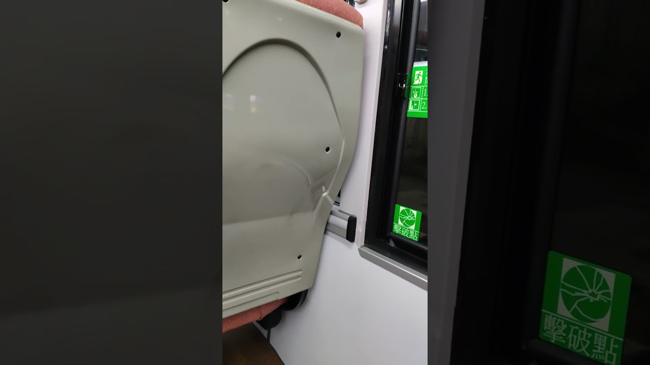 2026年2月20日拍首都客運新款99華德電巴EAL-2276#公車 ，行徑板橋車站商圈，新泰國中南站往民安路橋。