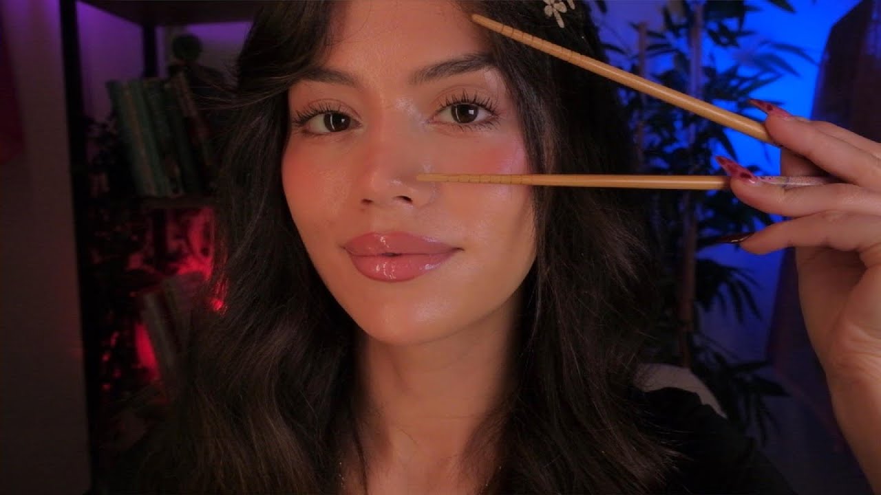 ASMR - Yüzündeki Hayali Şeyleri Temizliyoruz 😴