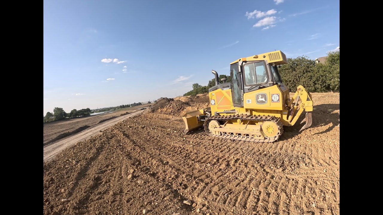 Clearing loads Fast With My 550k John Deere Dozer