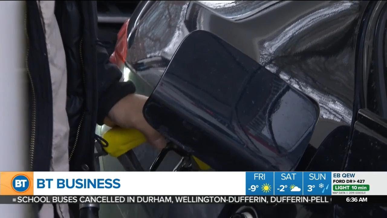 Gas prices continue to fall, and other top business news