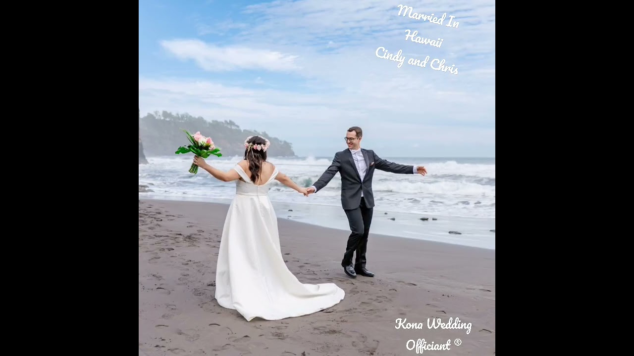 Black Sand Beach Elopement Hawaii Get Married In Hawaii #hawaii #bigislandhawaii #destinationwedding