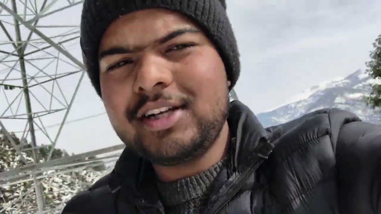 AJ TOH  SNOW ME PAHAD KE TOP PE CHALE GE 